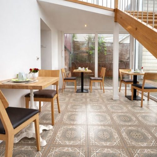 EIngangsbereich Hotel unten